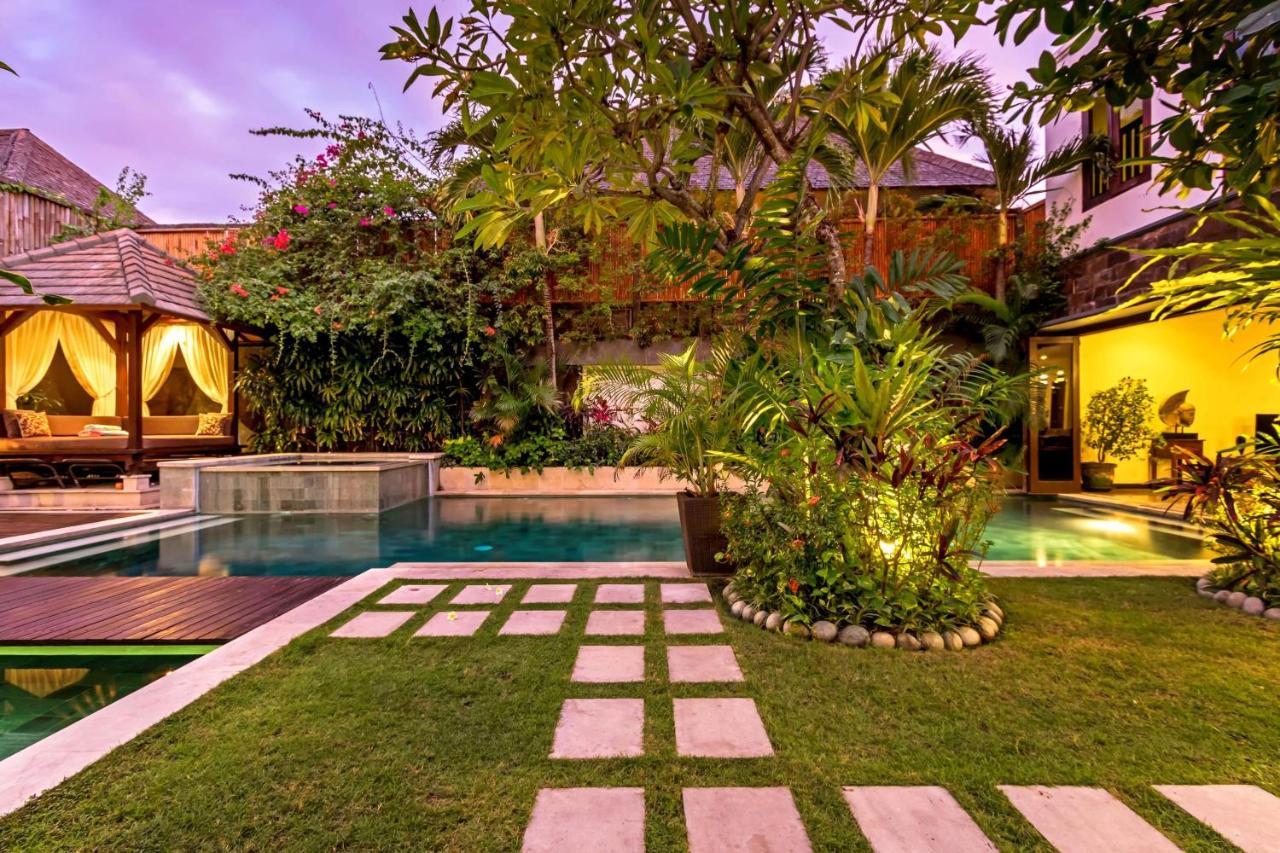 Villa Yasmin Семиняк Екстериор снимка